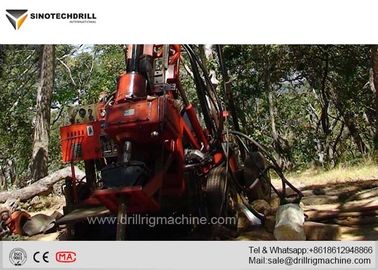 Crawler Hidrolik Pertambangan Permukaan Inti Bor Rig BQ1400m / NQ1200m Kedalaman Pengeboran